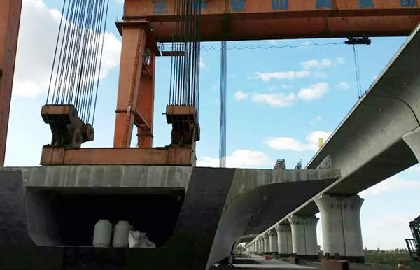 中铁集团哈佳高铁采用华千支座灌浆料完成架梁施工